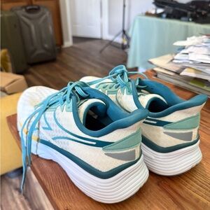 Diadora White and Teal Men's Shoes